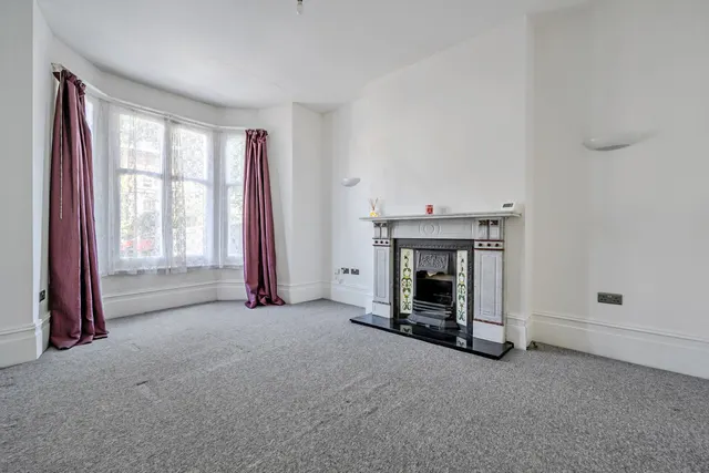 Lordship Lane, SE22, photo 2