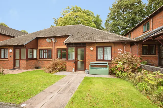 Penwortham Hall Gardens, Preston, PR1, photo 1