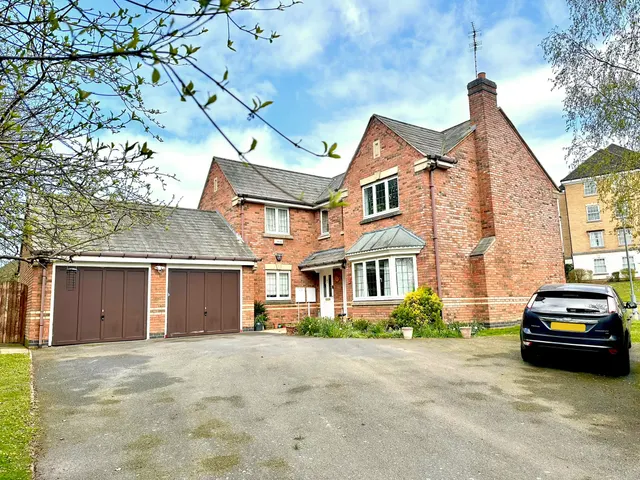 Stelle Way, Glenfield, Leicester, Leicester, LE3 8HN, photo 1