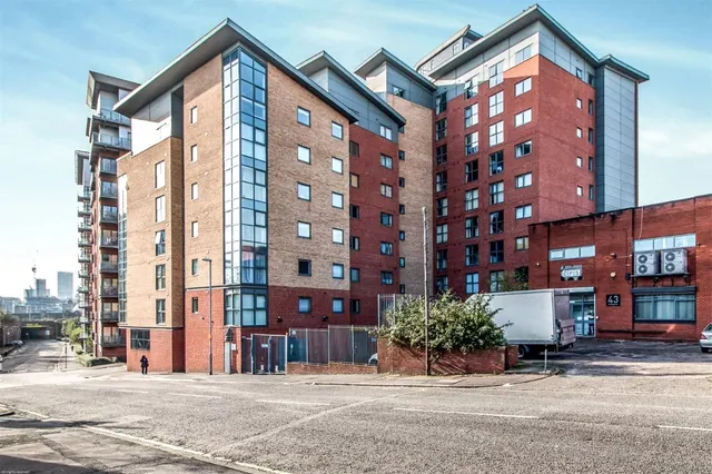 Red Bank, Manchester, M4, photo 1