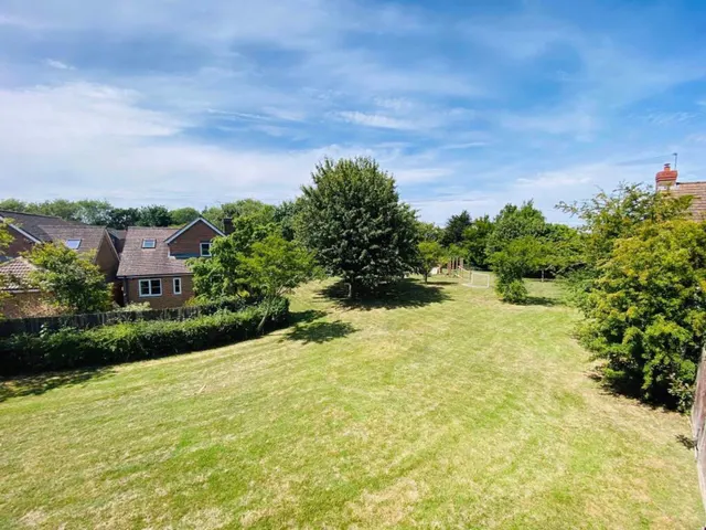 Callender Walk, Cuckfield, RH17, photo 2