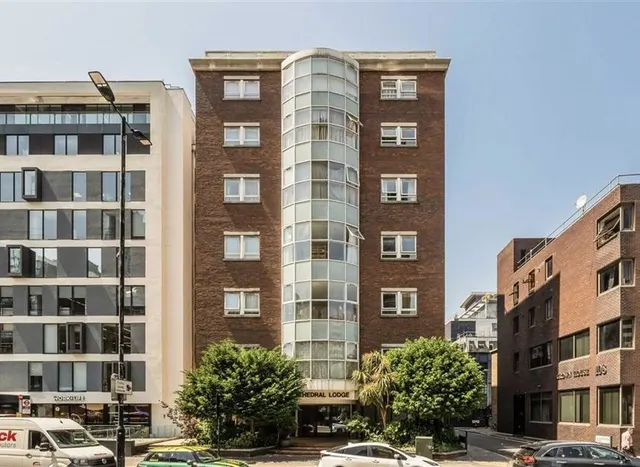 Aldersgate Street, Barbican, EC1A, photo 1