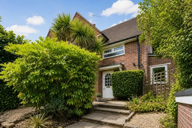 Stanmore, Winchester, Hampshire, photo 1