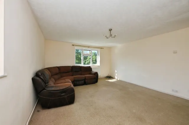 Photo 3 — Dellfield, Wadesmill, Ware