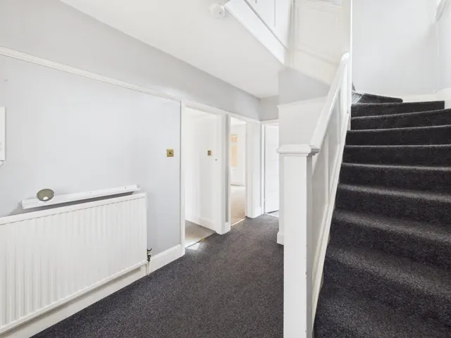 Photo 2 — Hykeham Road, North Hykeham