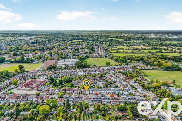 Wentworth Road, Barnet, EN5, photo 1