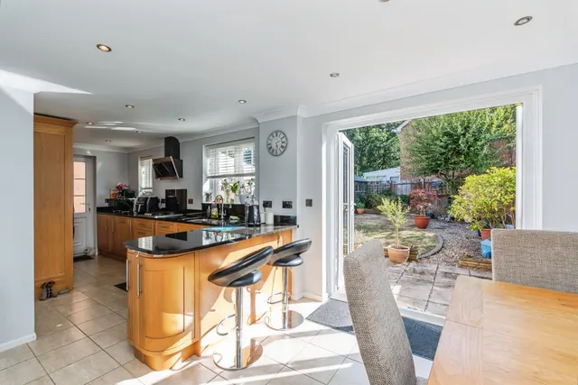 Durley Crescent, Totton, SO40, photo 3