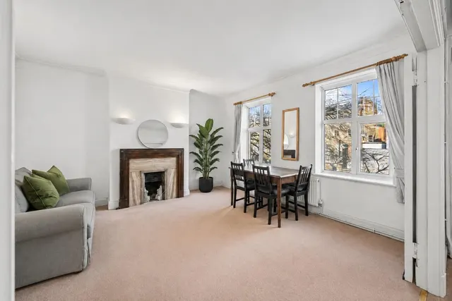 Haverstock Hill, London NW3 4QX, photo 1