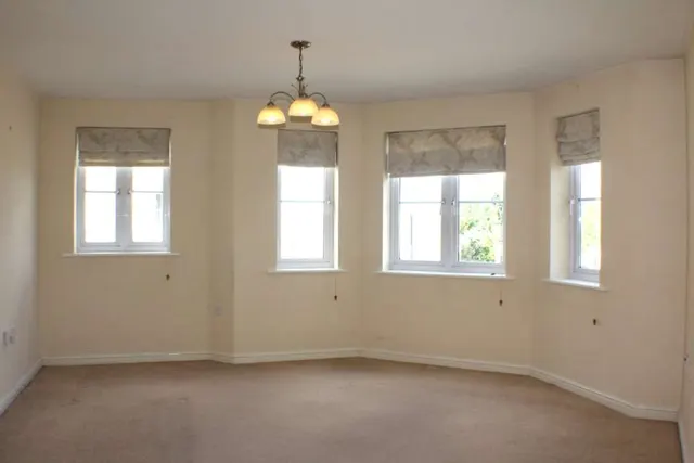 Dainty Grove, Grange Park, NN4, photo 3