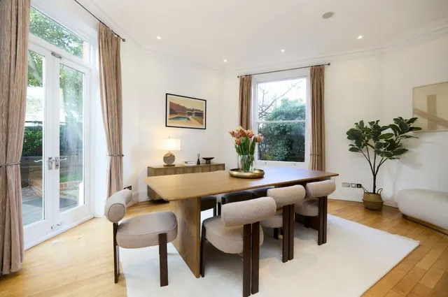 Rudall Crescent, London, NW3, photo 3