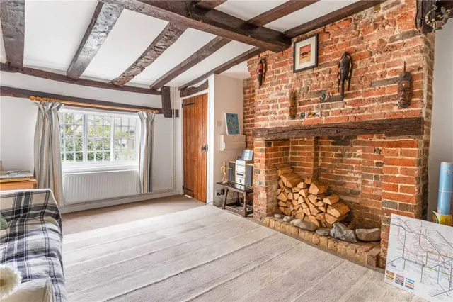with 5 bedrooms in Brewers End, Nr Bishop's Stortford, CM22, photo 3
