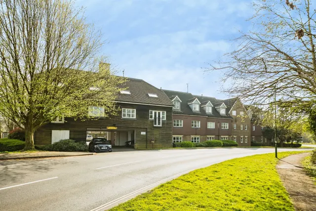 Brookhill Road, Copthorne, Crawley, photo 1