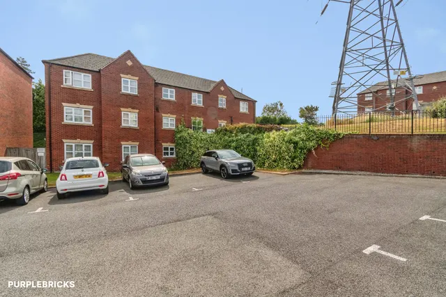 Charles Hayward Drive, Wolverhampton, WV4, photo 2