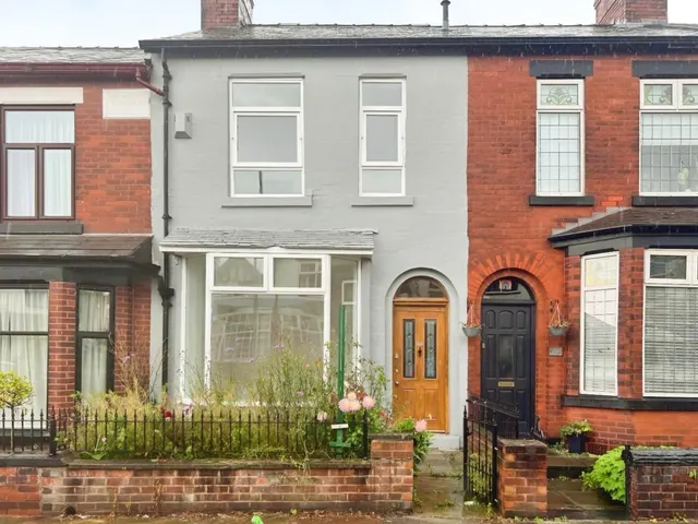 Findlay Street, WN7, photo 1