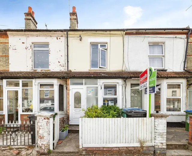 St. Marys Road, Watford, WD18, photo 1
