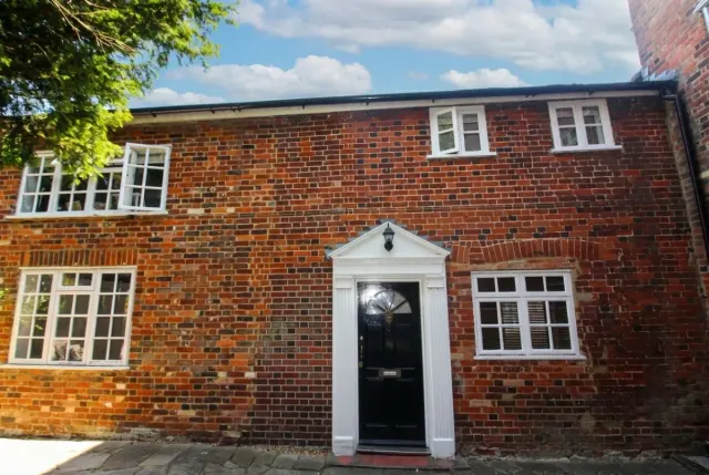 Hitchin Street, Baldock, SG7, photo 1