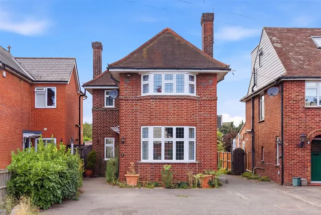 Chelmerton Avenue, Great Baddow, Essex, CM2, photo 1