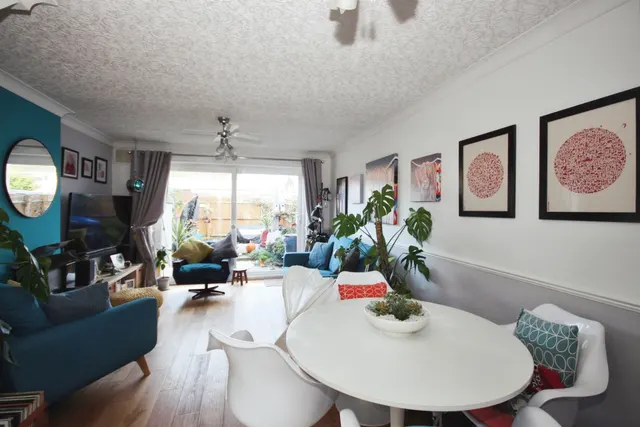 Photo 2 — Coppice Road, Whitnash, Leamington Spa