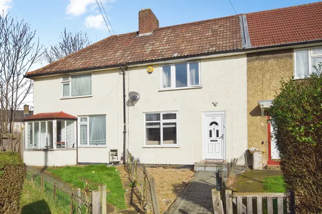 Lambert Court, Crow Lane, Romford, RM7, photo 1