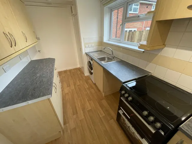 Waverley Close, Bulford Barracks, SP4, photo 2