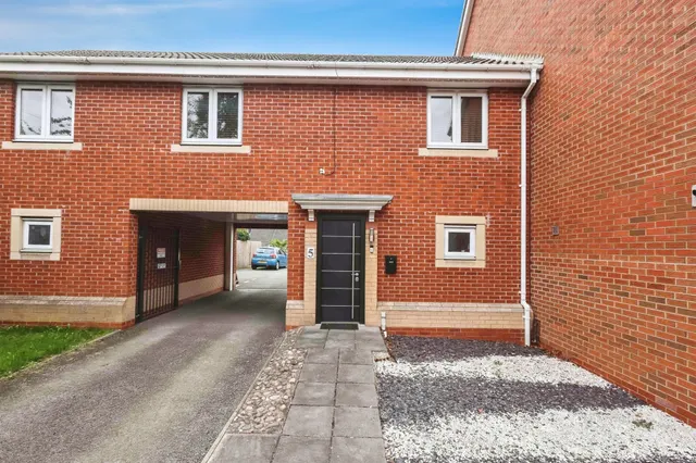 Holly Road, Rowley Regis, B65, photo 2