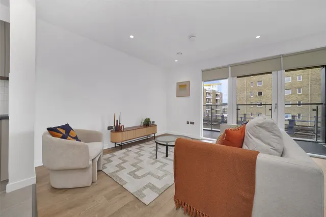Rolling Mills Mews, London, E14, photo 2