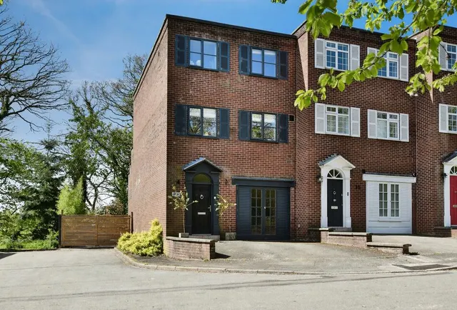 Briarwood, Wilmslow, SK9, photo 1