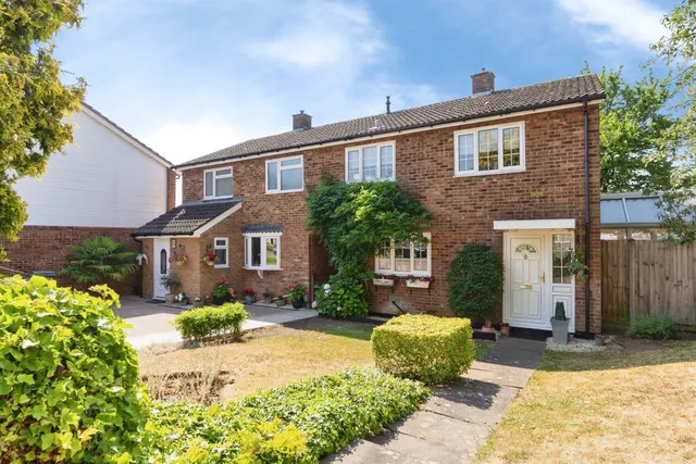 Raleigh Crescent, Stevenage, SG2, photo 1
