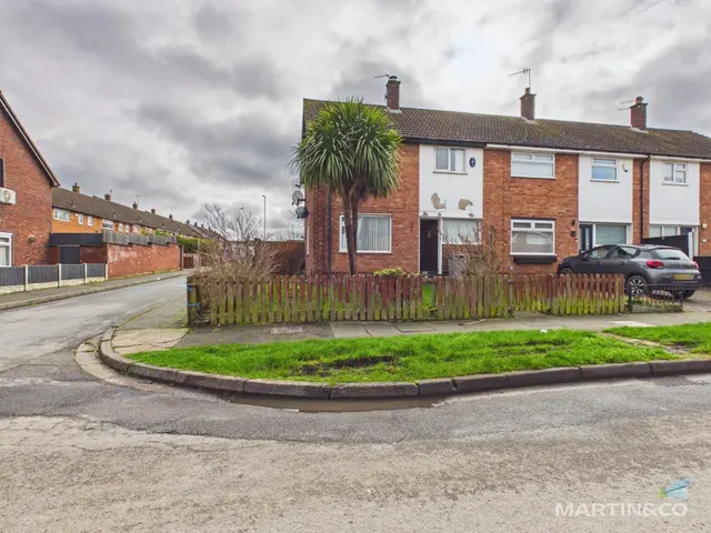 Leeswood Road, Woodchurch, photo 1