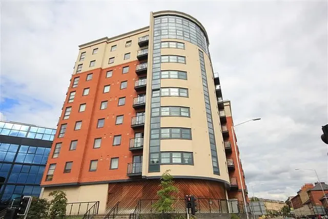 Watlington Street, Reading, Q2, photo 1