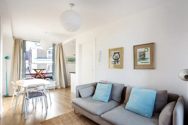 Photo 2 — Amberley Road London W9