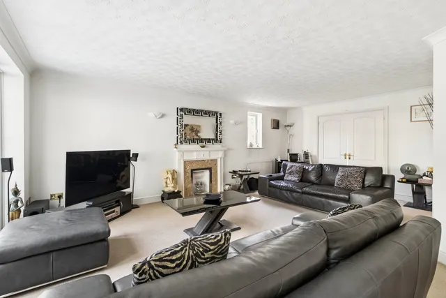 Haywood Park, Chorleywood, WD3, photo 2