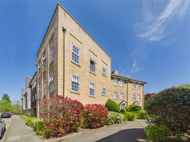 Dove House Meadow, Great Cornard, CO10, photo 1