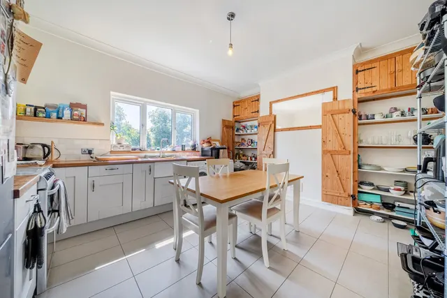 Avington Grove, SE20, photo 1