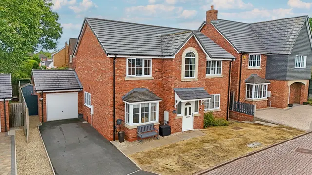 Dalefield Drive, Admaston, Telford TF5 0DP, photo 1
