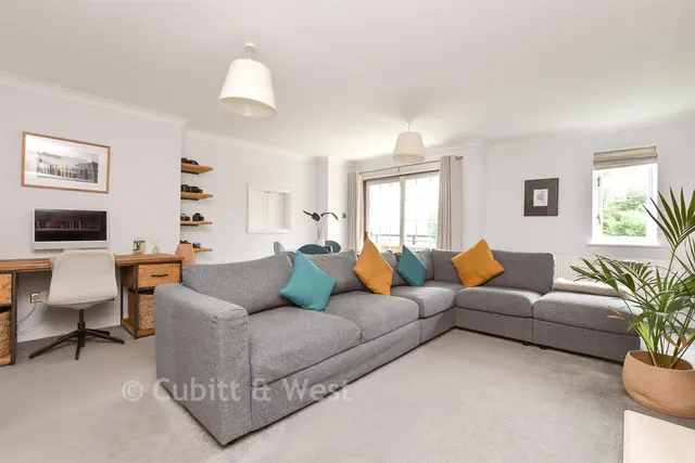 Highacre, Dorking, RH4, photo 3