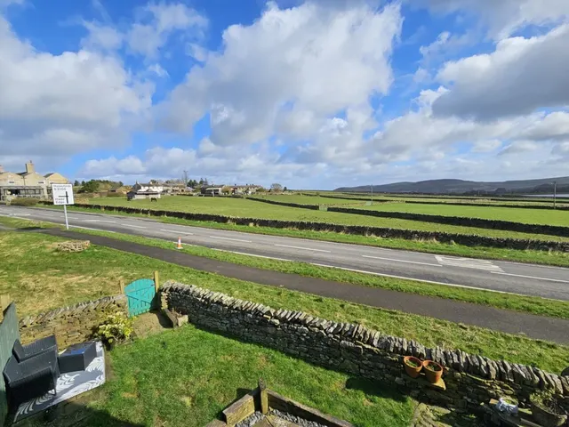 Hill Top View, Hade Edge, HD9, photo 2