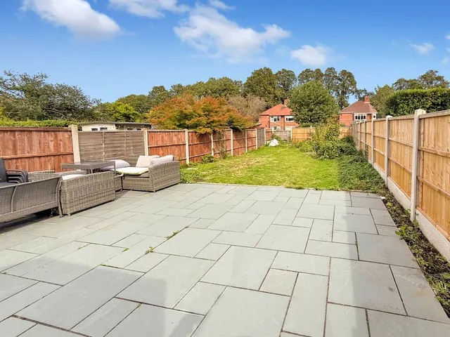 Crosthwaite Avenue, Eastham, CH62, photo 2