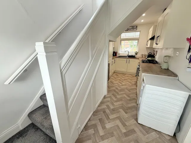 Crosthwaite Avenue, Eastham, CH62, photo 3
