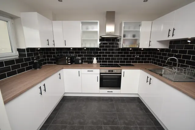 Parkhouse Court, Hatfield, AL10, photo 2