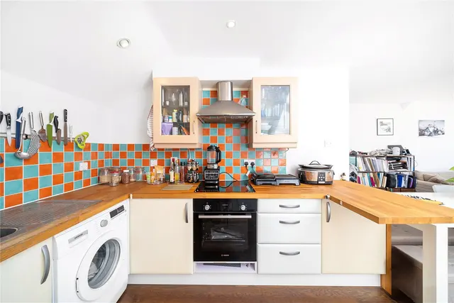 Photo 2 — Chiswick View, Acton Lane, W4