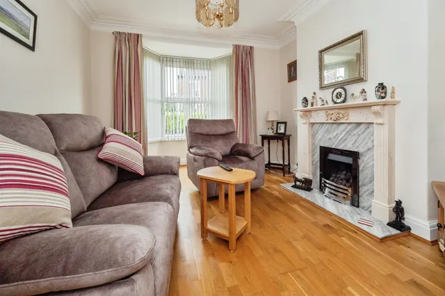 Photo 2 — Grovehill Road, Beverley