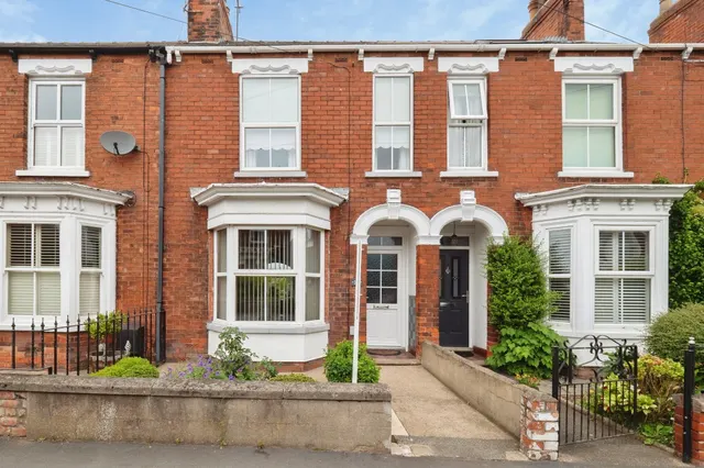 Grovehill Road, Beverley, photo 1
