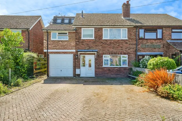 Edwin Road, Didcot, photo 1