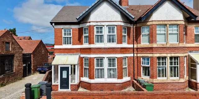 Manor Road, Hoylake, CH47, photo 1