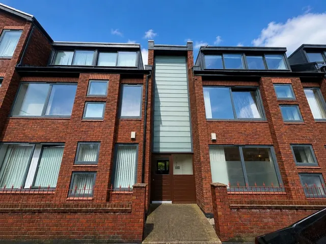Heald Street, Garston, Liverpool, photo 1