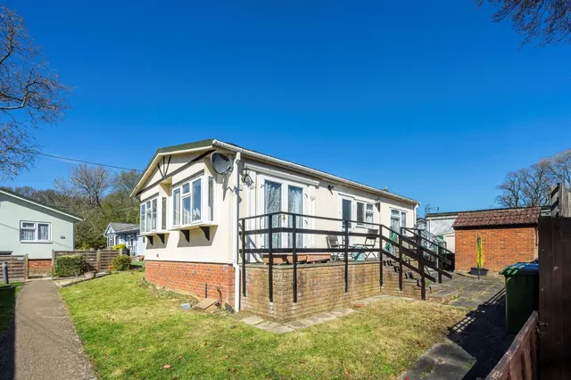 Chesham Road, Wigginton, HP23, photo 2