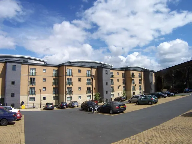 Birkhouse Lane, Huddersfield, HD4, photo 1
