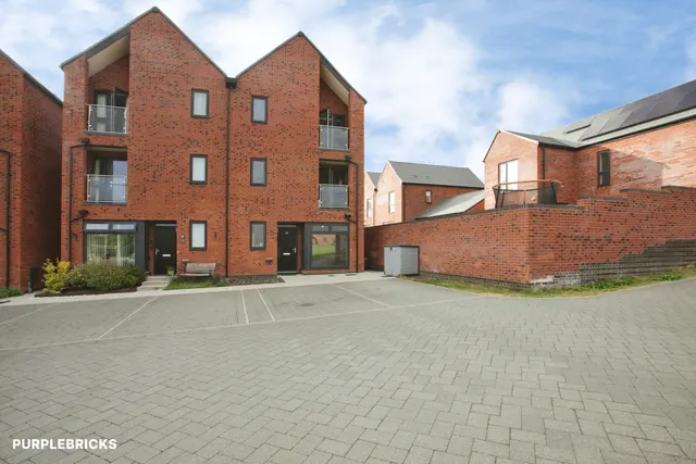 Wren Way, Daventry, NN11, photo 1