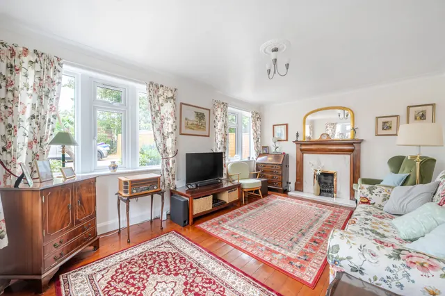Photo 3 — All Hallows Road, Caversham, RG4